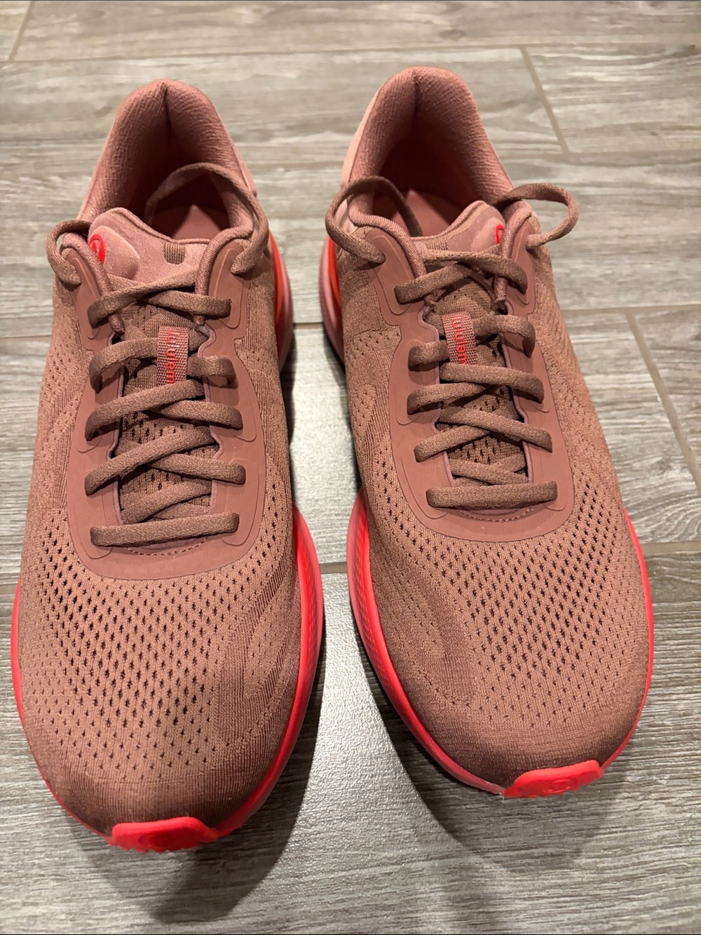 Men's Lululemon Lightweight Running Shoes in Dusty Rose with Red Accent